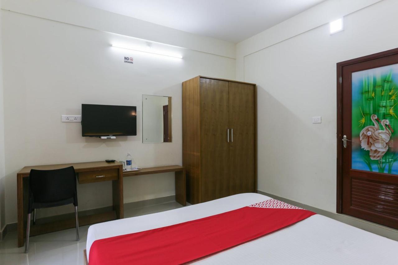 Oyo 8897 Resort August Residency Sultan Bathery Esterno foto